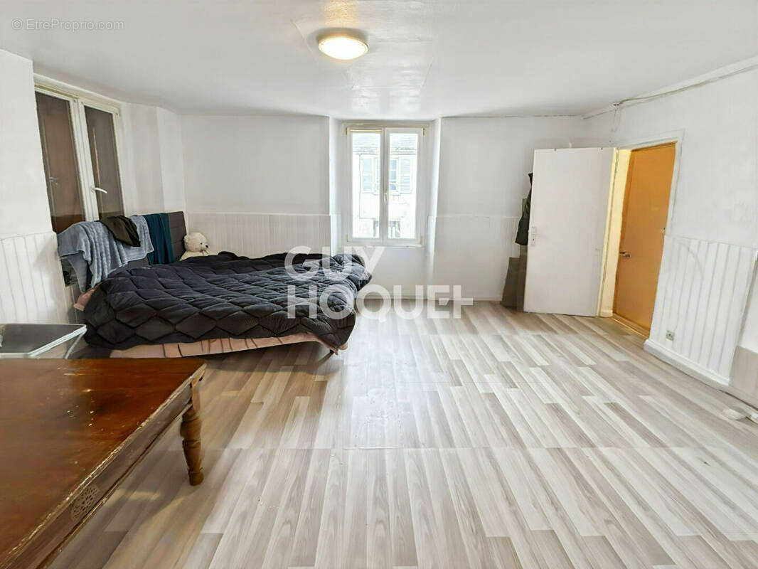 Appartement à FONTENAY-TRESIGNY