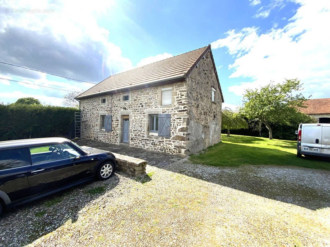 Maison à AUXY