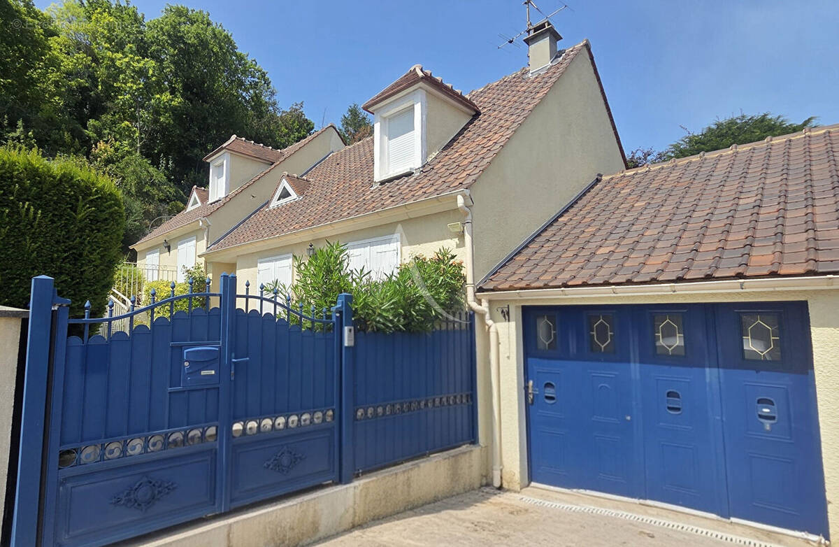 Maison à PONTOISE