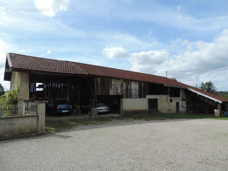 Maison à MONTAGNAT
