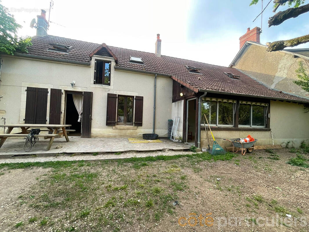 Maison à ORCENAIS