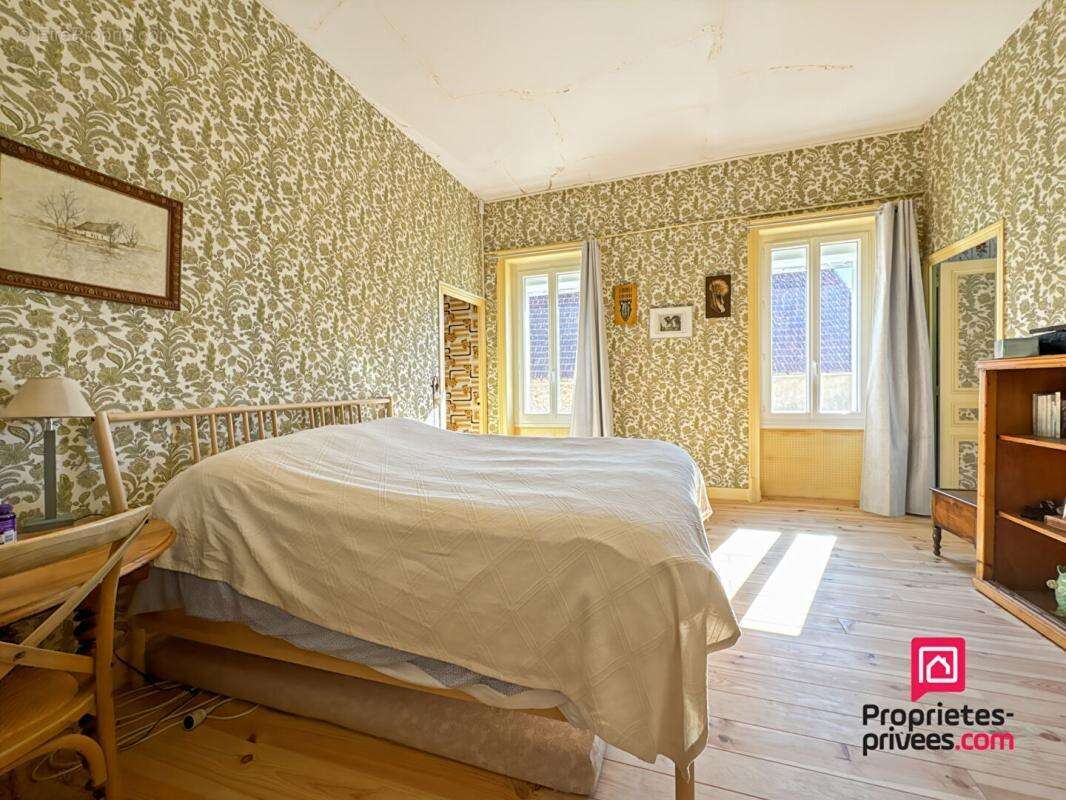 Maison à PRECY-SOUS-THIL