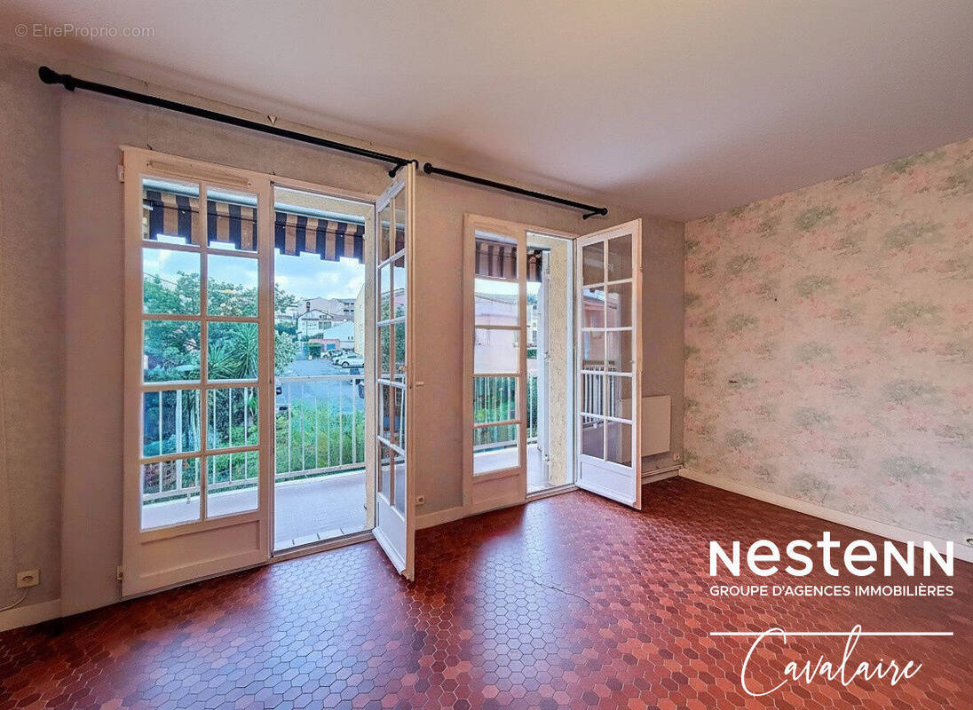 Appartement à LA CROIX-VALMER