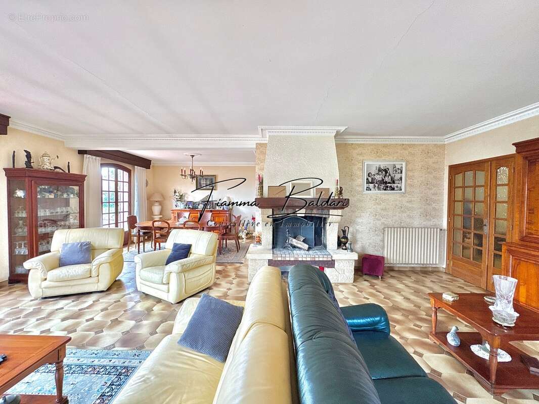 À vendre Villa 7 pièces de 205 m², Terrain 2 700 m², Havre de paix, Folelli, Penta di Casinca, Haute-Corse (20) - photo 6