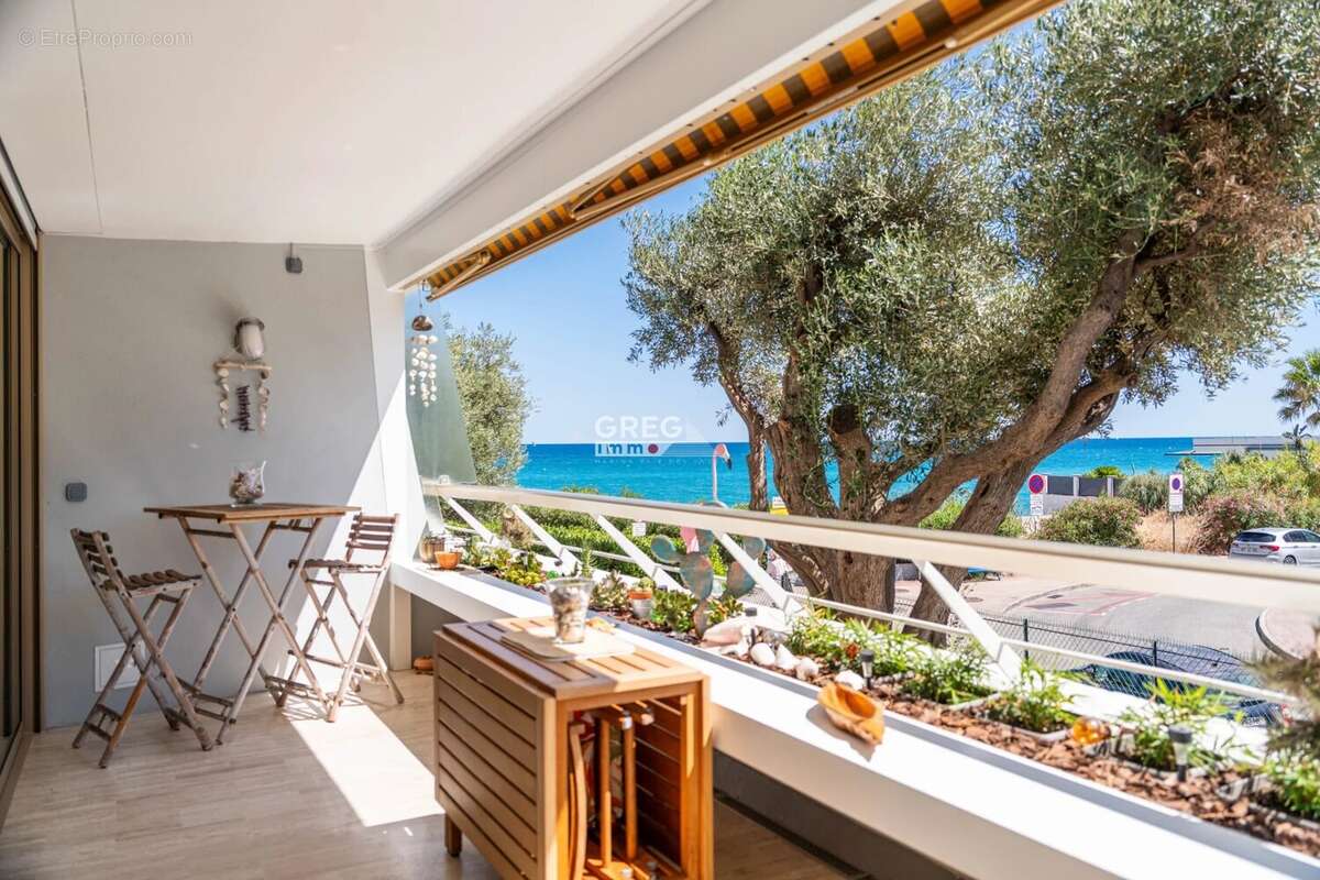 Appartement à VILLENEUVE-LOUBET