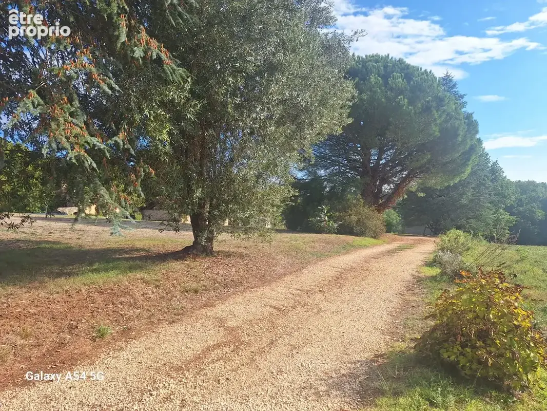 Ensemble immobilier de caractère - photo 17