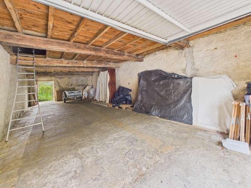 Garage de 108 m² à vendre AVIGNONET LAURAGAIS (31) - photo 3