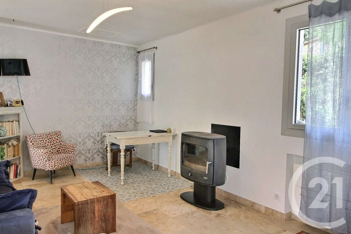 Maison à BIOT