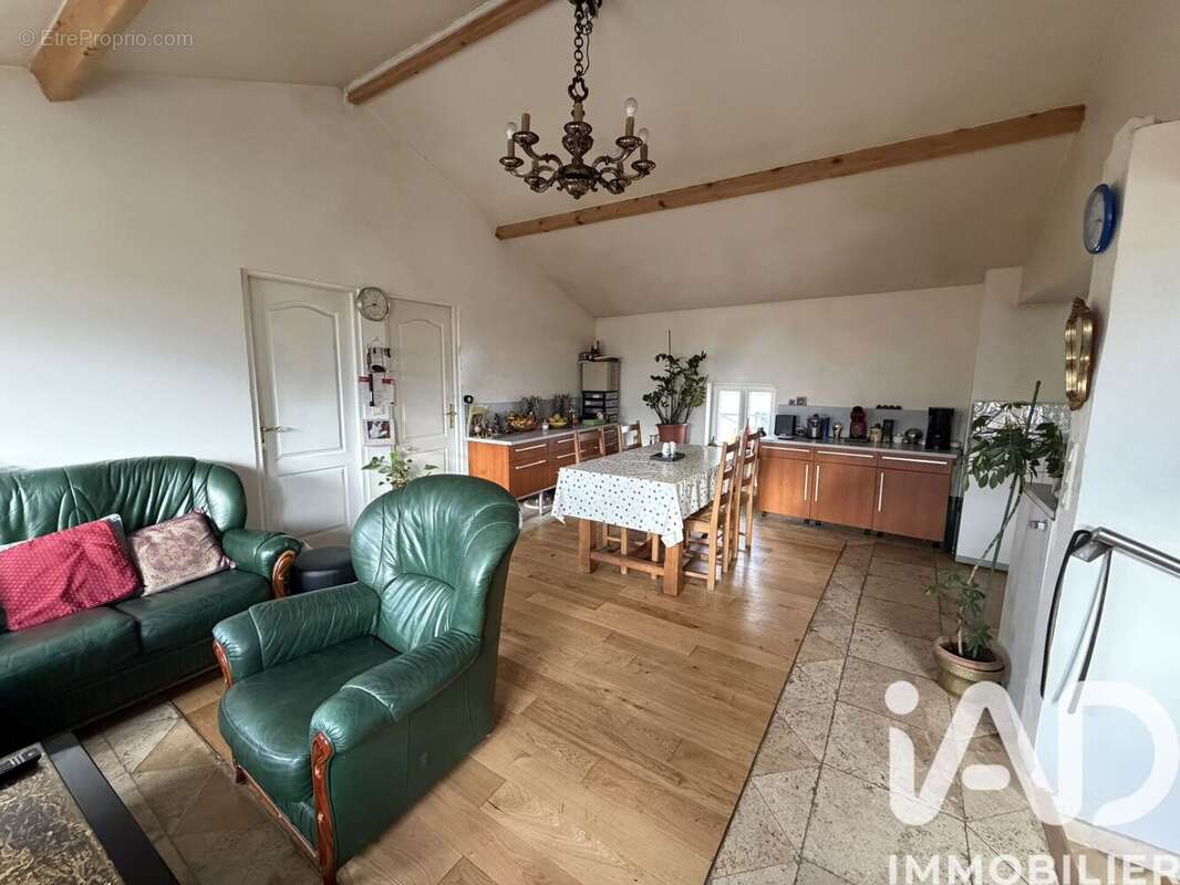 Photo 4 - Appartement à BOISSY-SAINT-LEGER