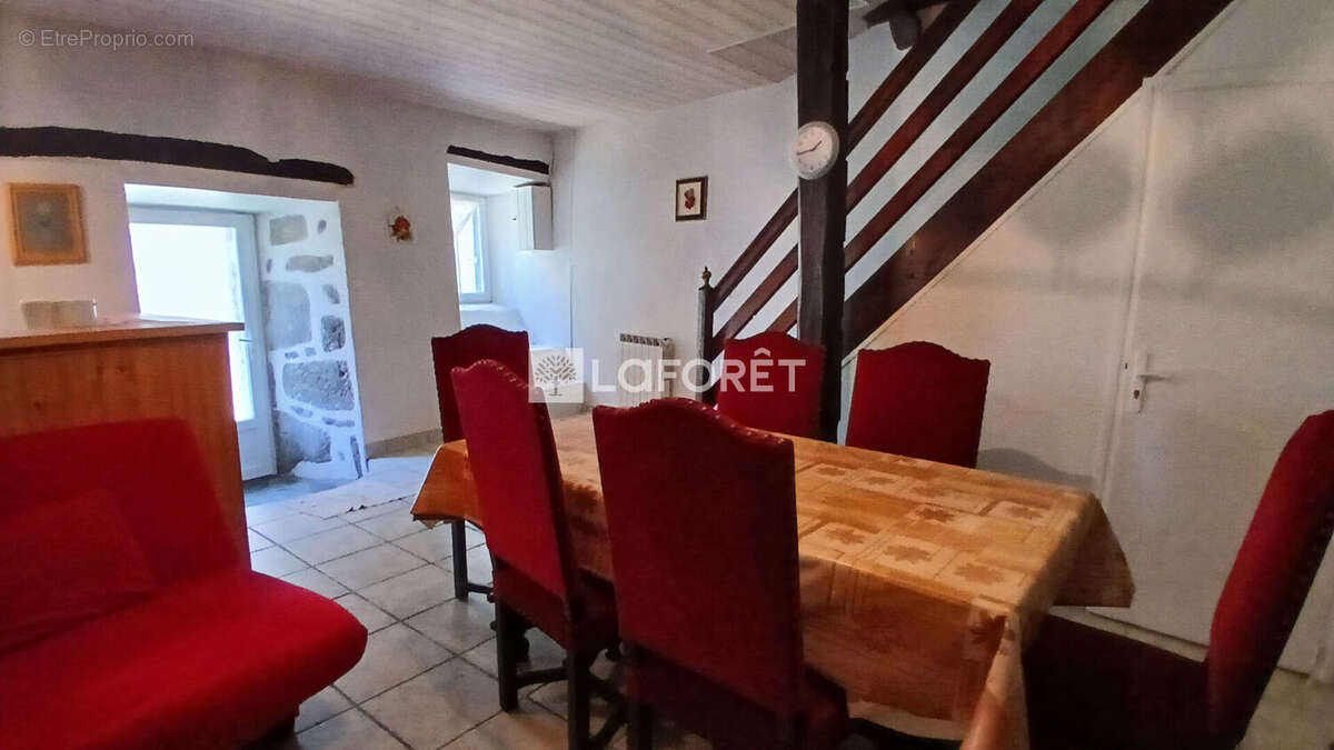 Appartement à PIERREFORT