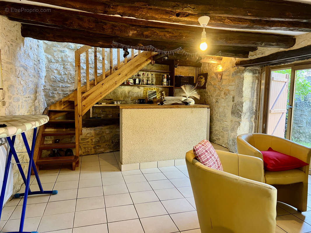 Maison de village avec Studio - T7 - 187m2 - photo 9