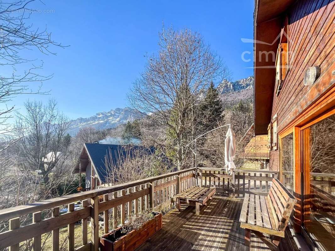 Maison à LA TERRASSE