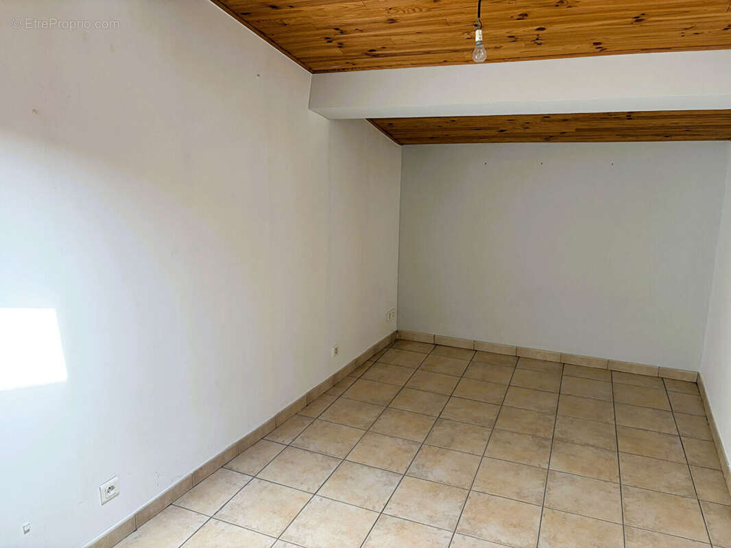 Vente appartement 3 pièces 13490 JOUQUES - photo 4