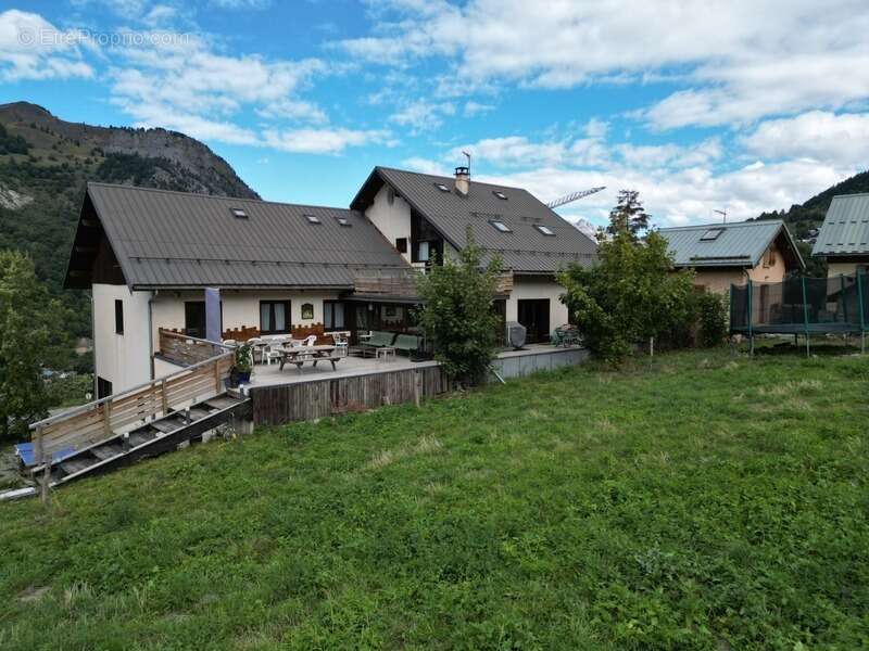 Commerce à VALLOIRE