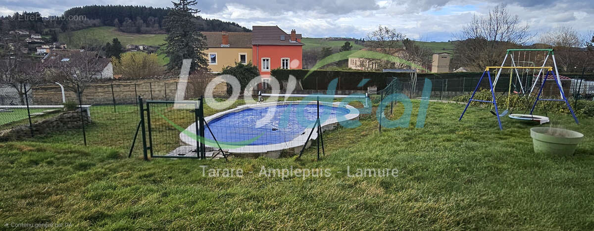 Maison à AMPLEPUIS