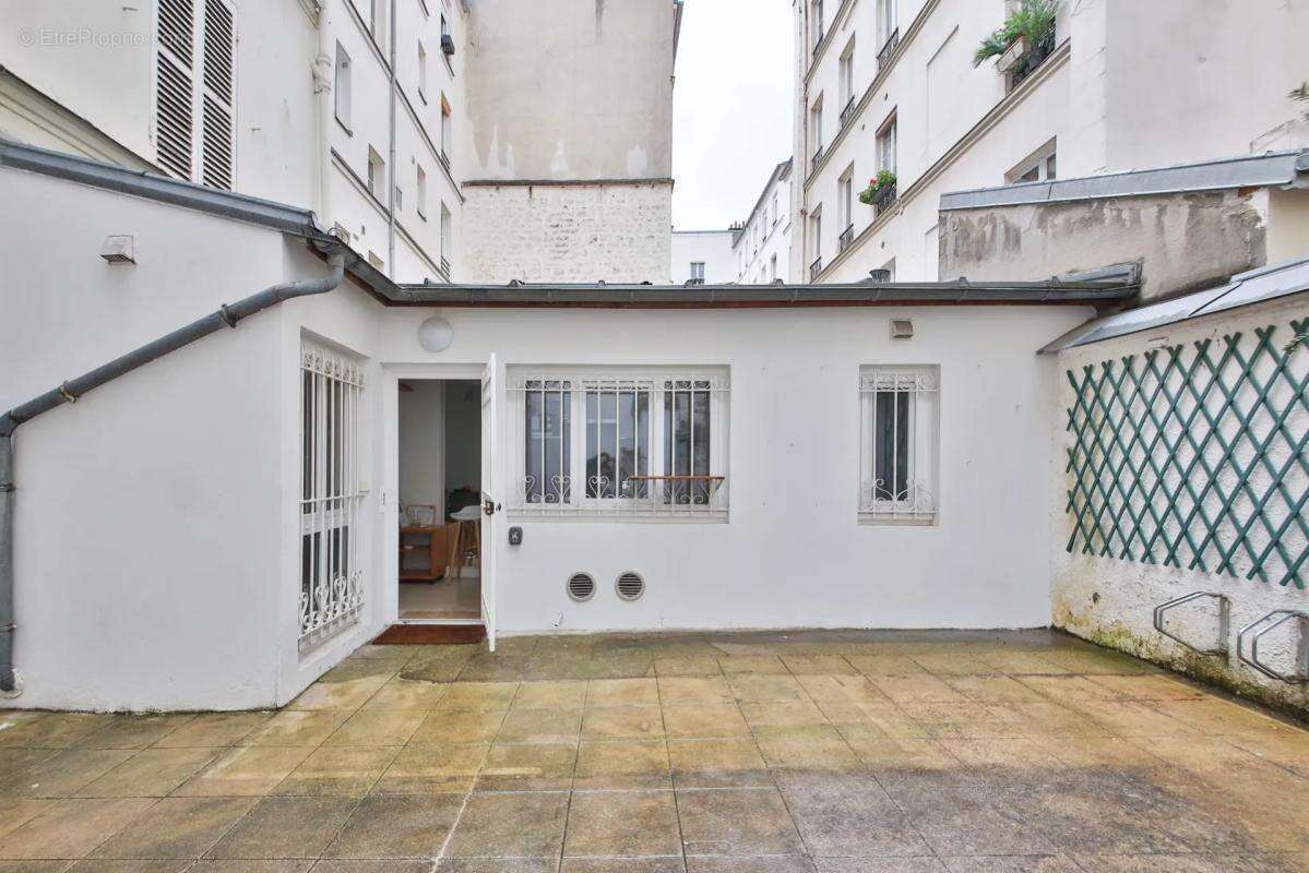 2P de 25 m² loué, au calme à Paris 7e - photo 4