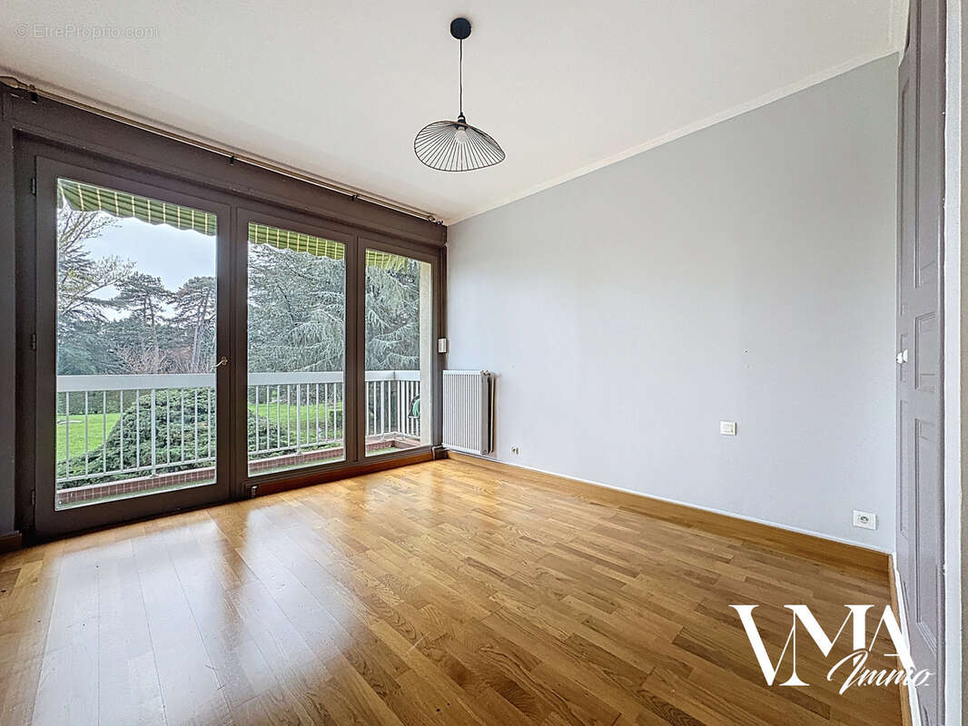 Appartement à LES CHERES