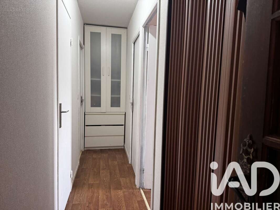 Photo 5 - Appartement à SAVIGNY-LE-TEMPLE