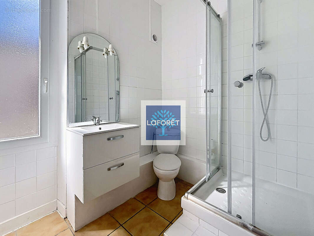 Maison à MONTLIEU-LA-GARDE