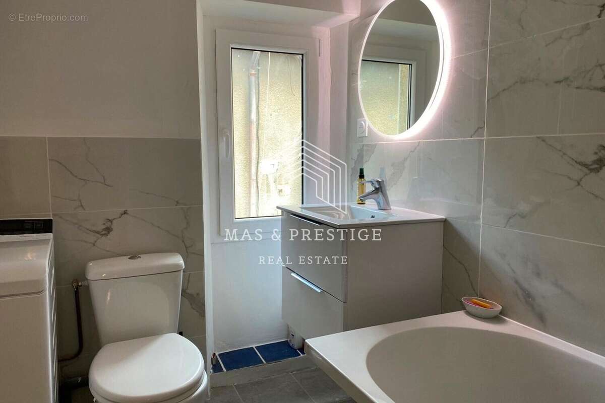 Appartement à SAINT-LAURENT-DE-CERDANS