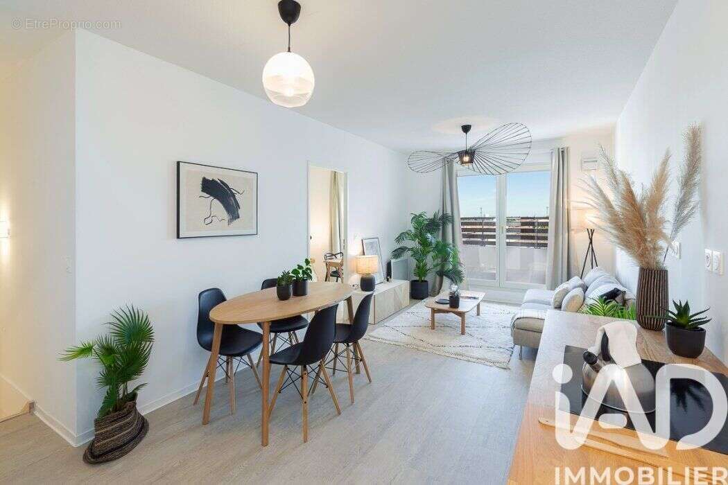 Photo 2 - Appartement à NIMES