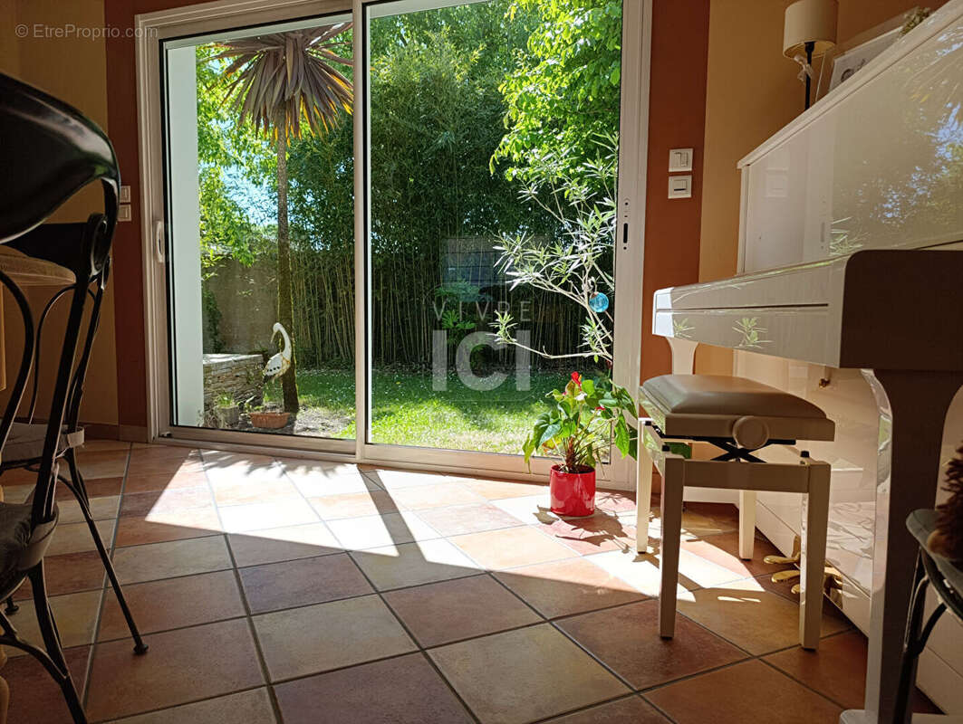 Maison à SAINT-SEBASTIEN-SUR-LOIRE