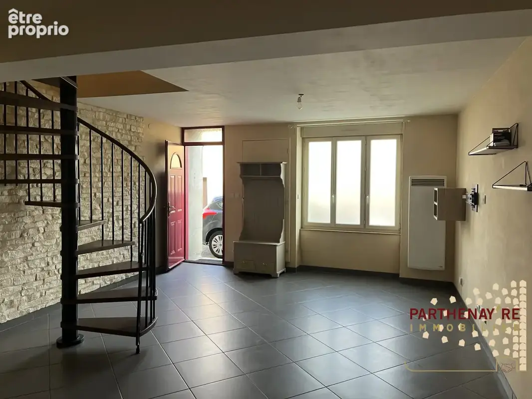 Maison 3 pièces 66 m² à vendre à Parthenay (79200) - photo 3