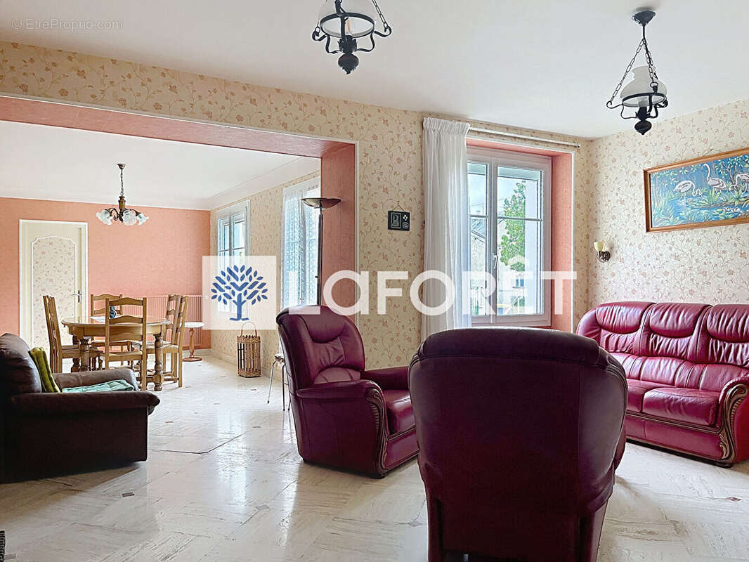 Maison à ASSAIS-LES-JUMEAUX