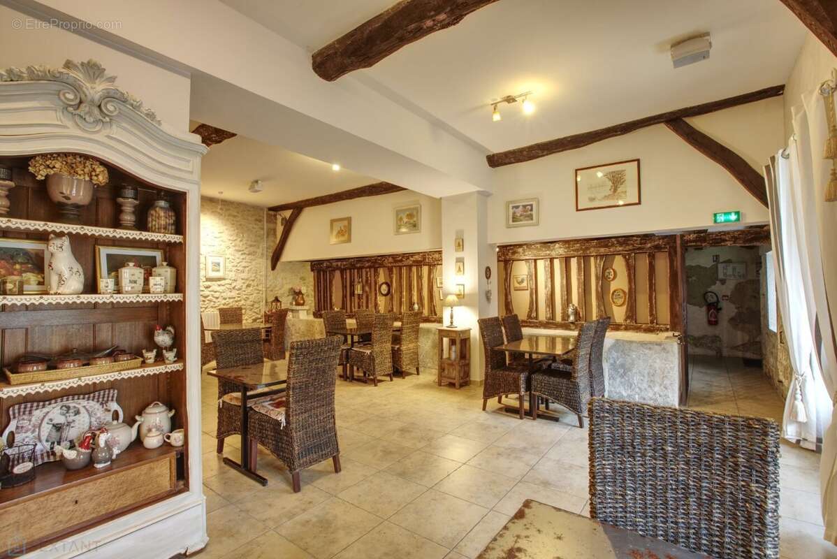 Maison à ANTONNE-ET-TRIGONANT