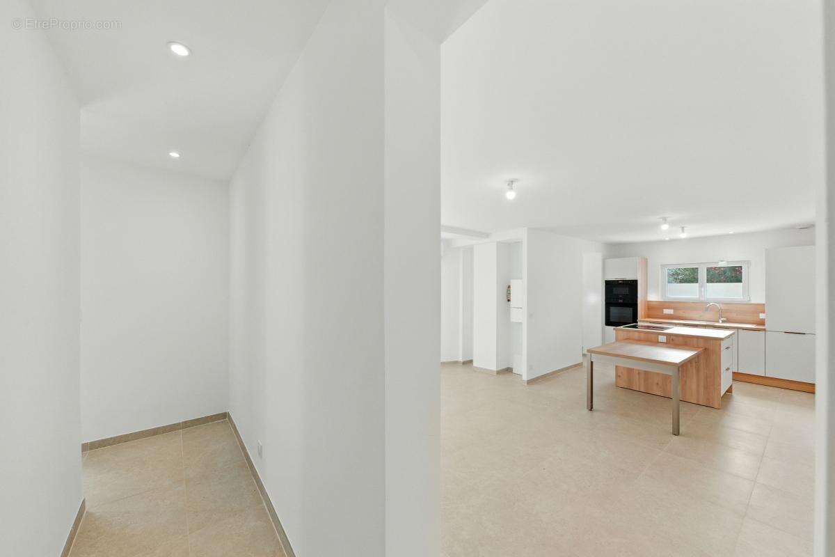 Appartement à SANARY-SUR-MER