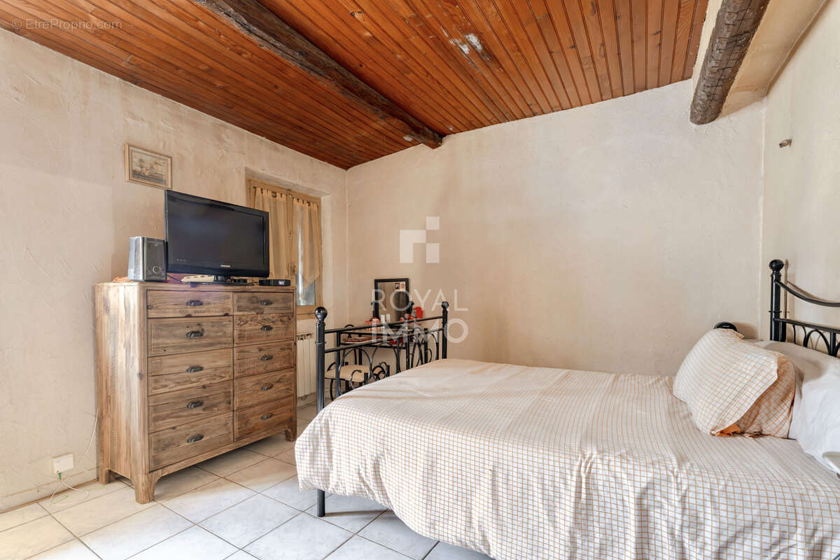 Appartement à LA VALETTE-DU-VAR