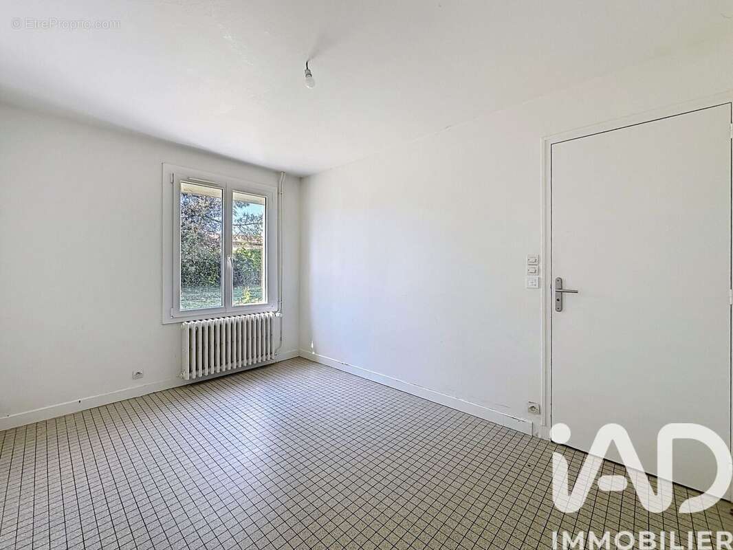 Maison 109 m² à Sainte-Verge  - photo 8