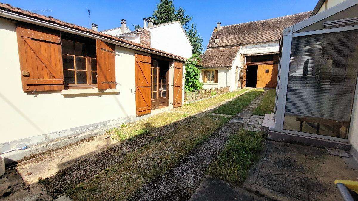 Maison à MICHERY
