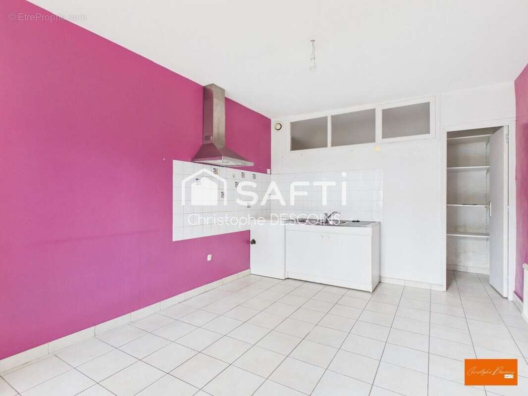 Maison 115 m² à Martigne-Sur-Mayenne  - photo 6