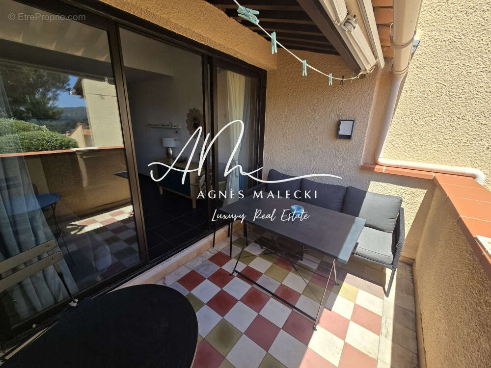 Appartement à LA CROIX-VALMER