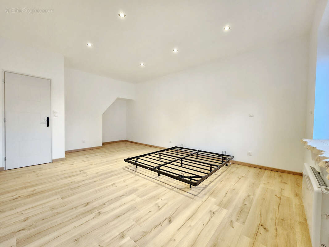 Maison à PONT-A-VENDIN