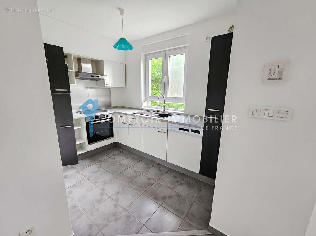 Oeting   Superbe F3 de 77 m2 avec balcon panoramique, garage et faibles charges - photo 3