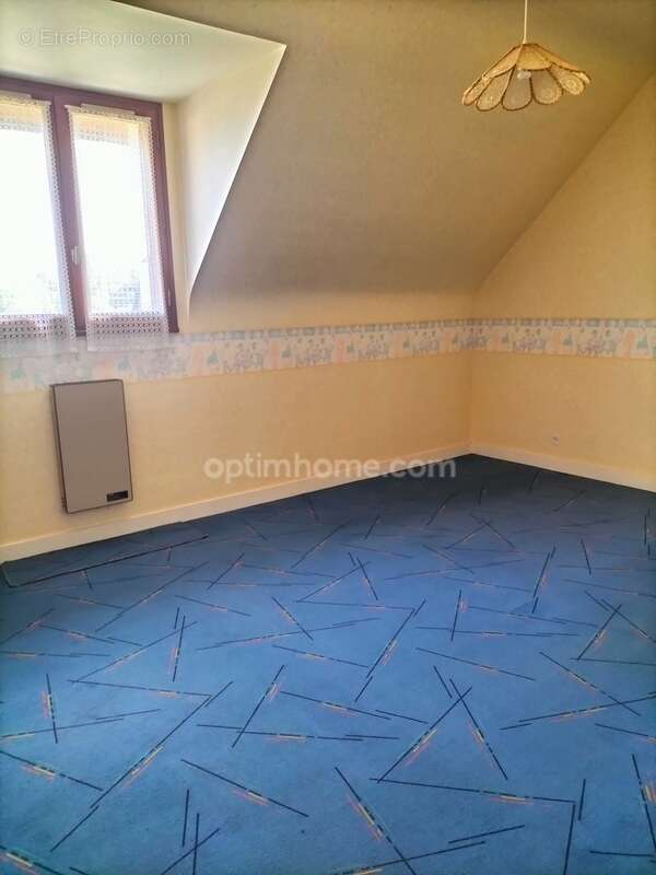 Maison à MONTFORT-SUR-MEU