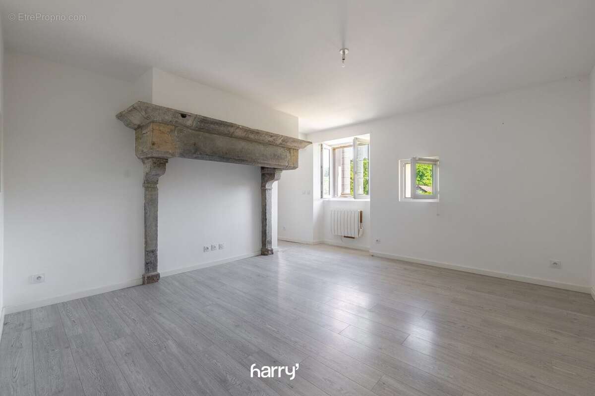 Appartement 84 m² à Geneuille  - photo 6