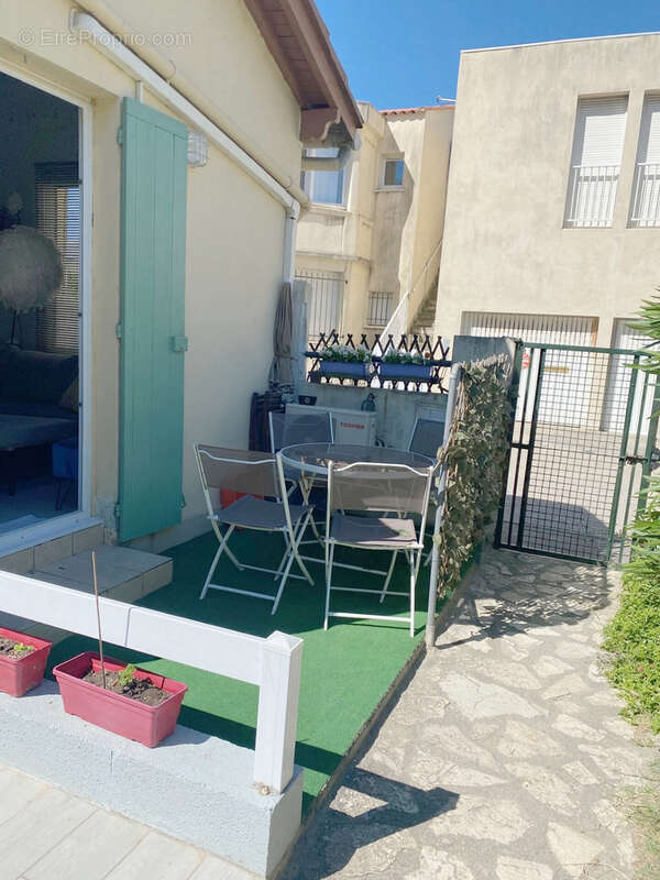 Appartement à MAUGUIO