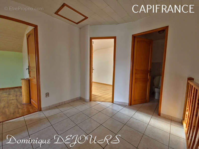 Tènement immobilier : 2 habitations et un ancien hangar agricole - 6200m² autour de la maison + bois de chênes 9700m² - source e - photo 46