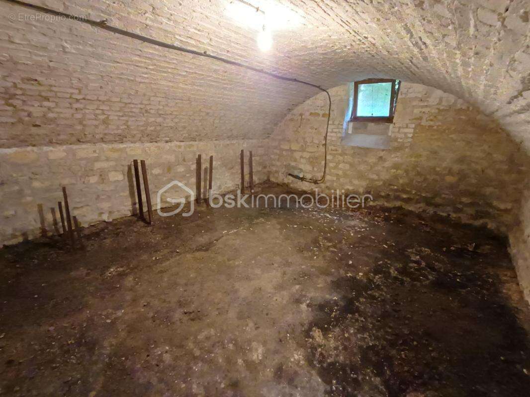 Maison à POURU-SAINT-REMY