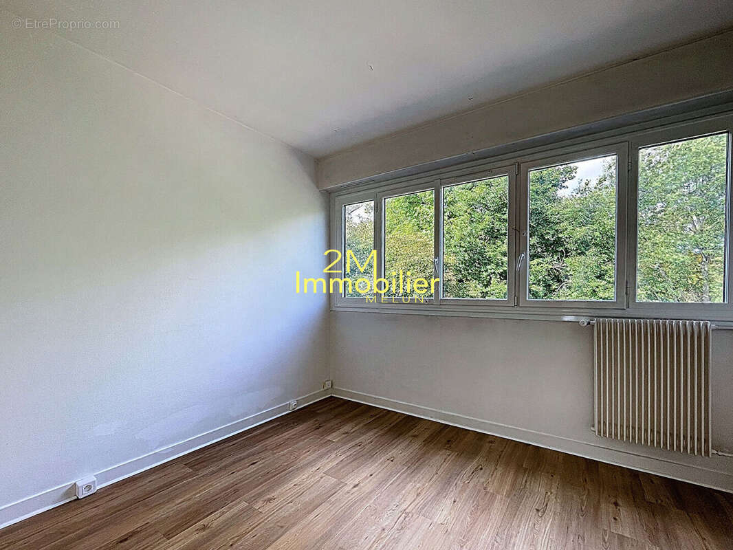 Appartement à VAUX-LE-PENIL