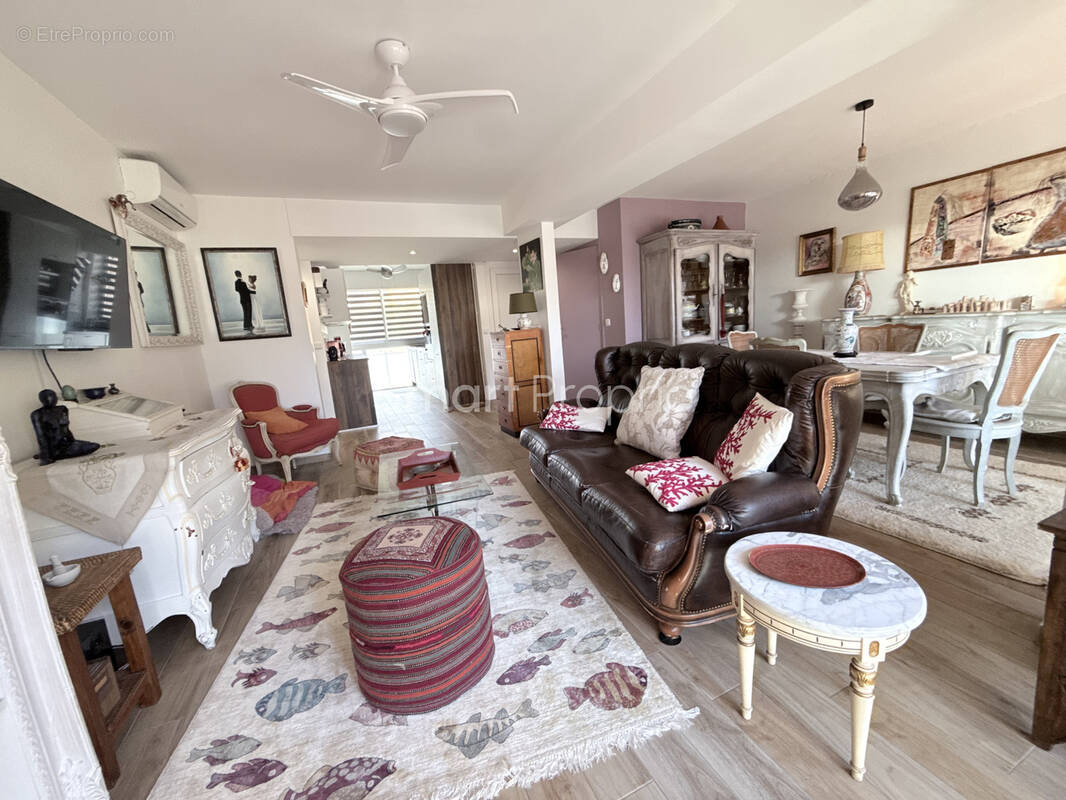 Appartement à BORMES-LES-MIMOSAS