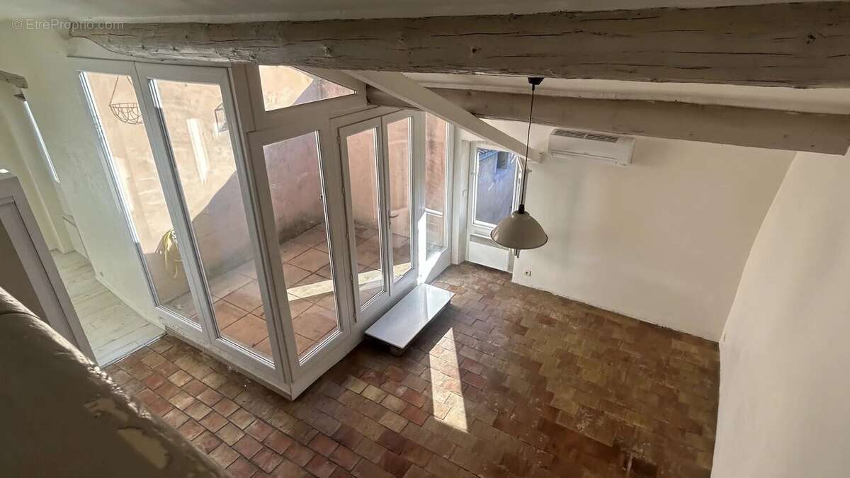 Appartement à LAMBESC