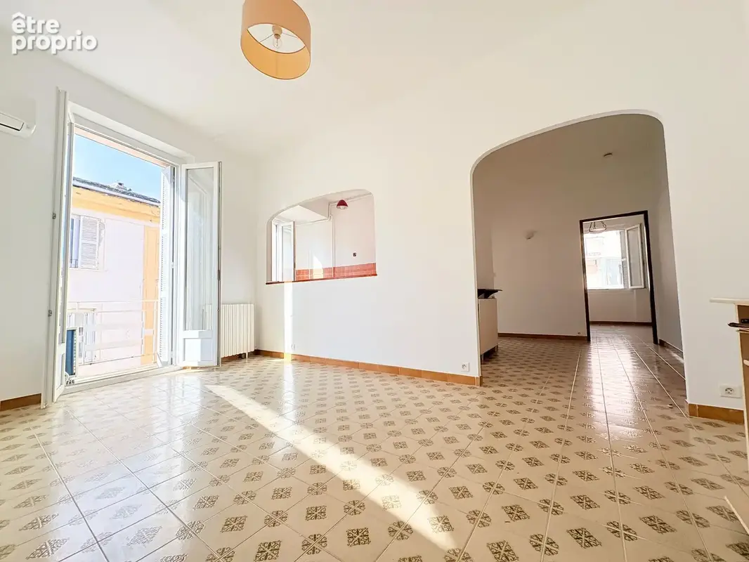 Bastia centre-ville bel  apparftement f3 - photo 1