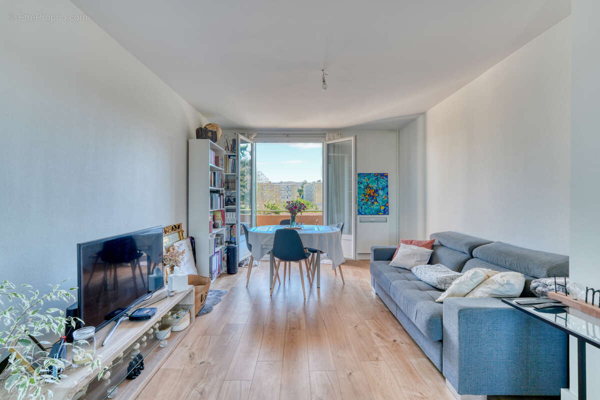 Appartement à BOURGOIN-JALLIEU