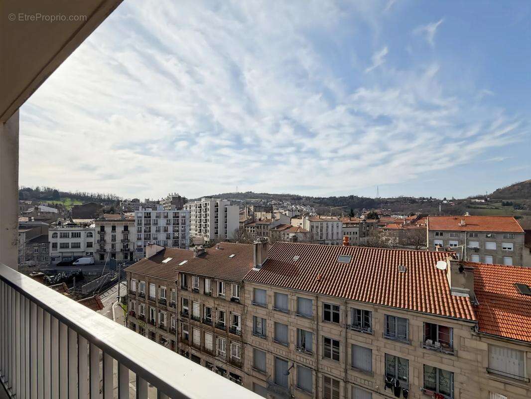 Appartement à SAINT-ETIENNE