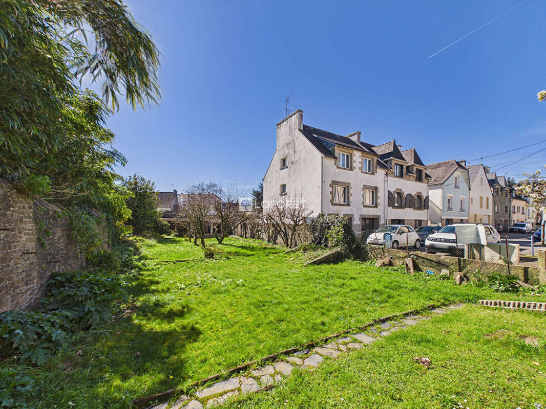 Terrain à QUIMPER
