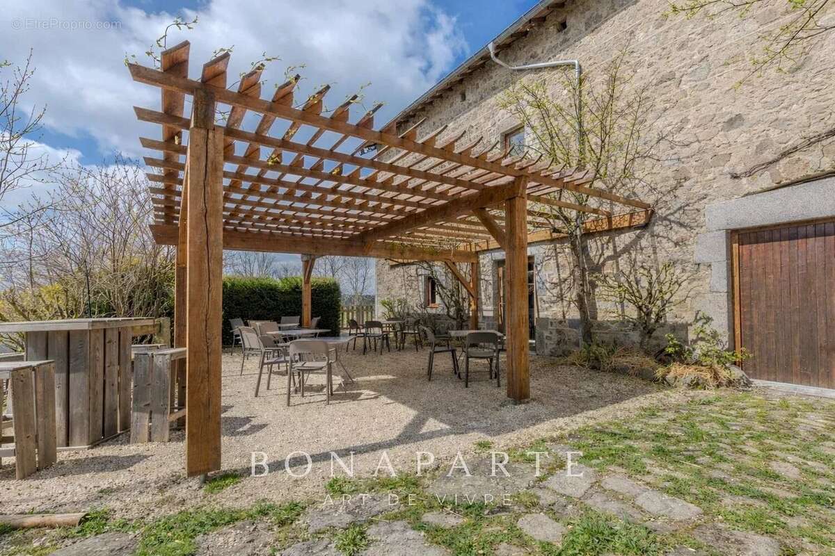 Propriété de charme avec activité touristique au cœur du pilat - photo 8